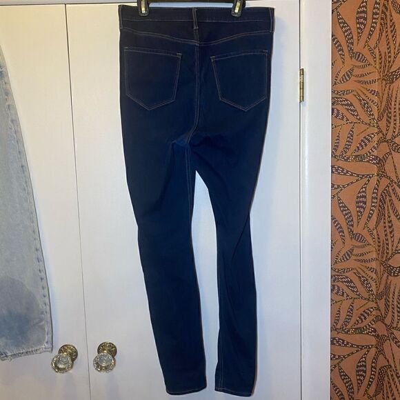 OLD NAVY Higher High-Rise Rockstar Super Skinny Jeans Women’s Size 12 Tall - Picture 2 of 7